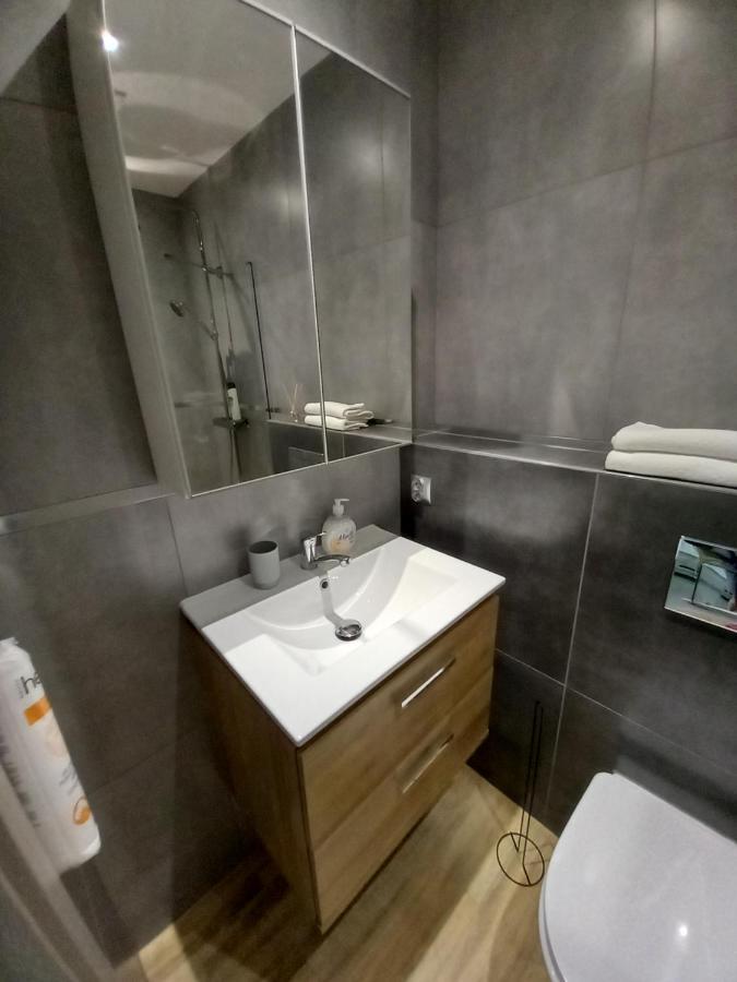 Apartament Przy Obozie Oswiecim Ngoại thất bức ảnh